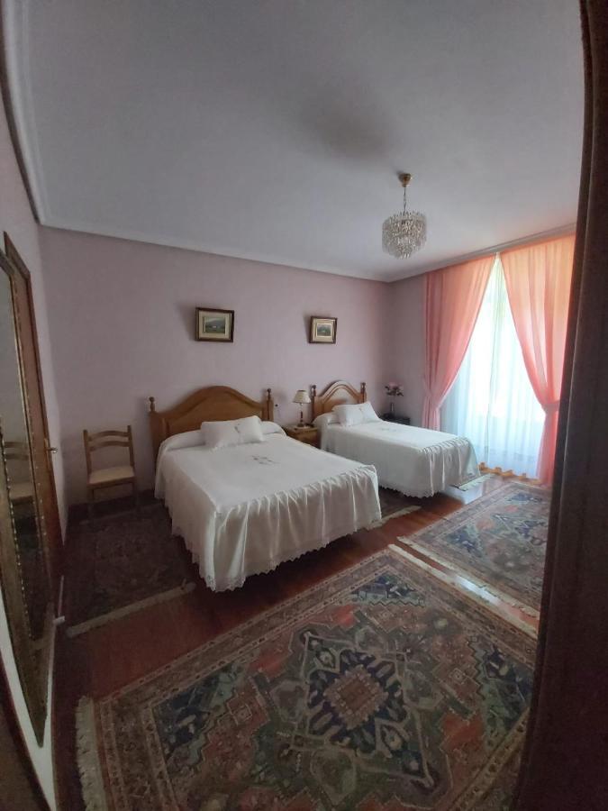 Pension Lorea Сан-Себастьян Екстер'єр фото