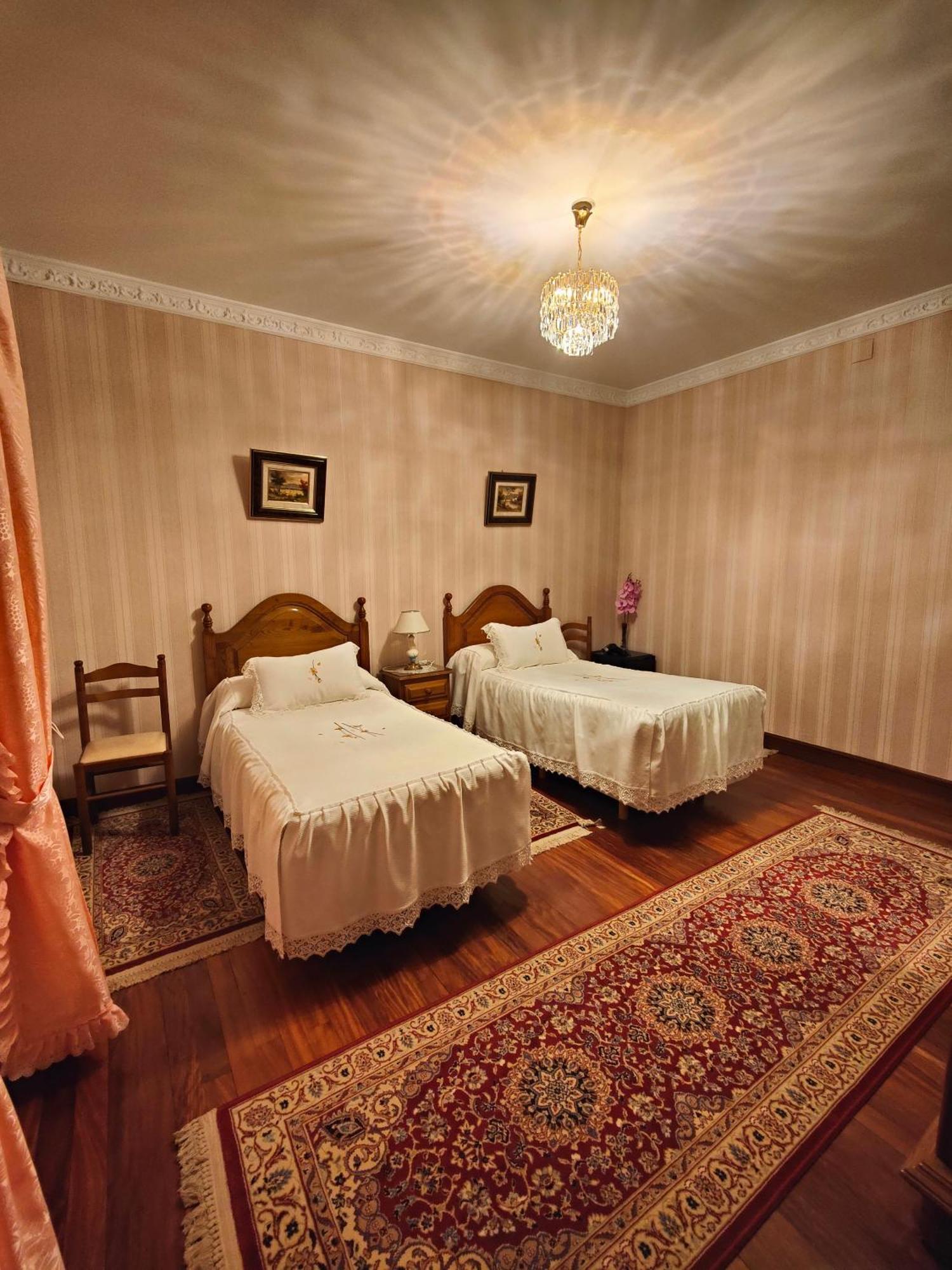 Pension Lorea Сан-Себастьян Екстер'єр фото